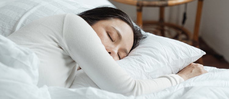IMPROVE YOUR SLEEP QUALITY WITH A WARM SHOWER