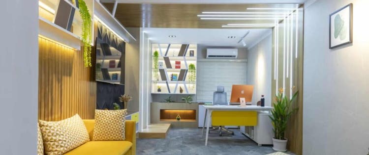 ruang kerja yang nyaman dengan pop out color warna kuning