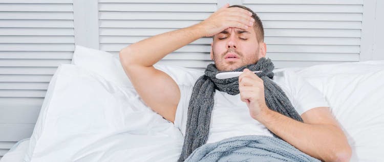 Apakah Demam Boleh Mandi? Fakta Kesehatan dan Tipsnya