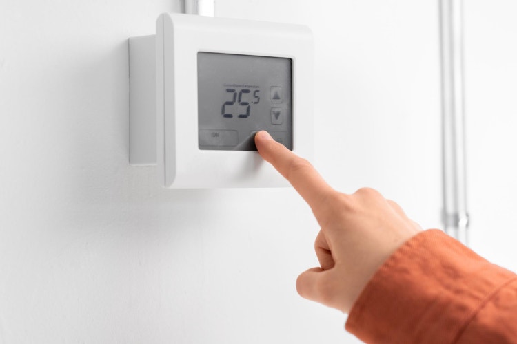 Termostaty i moduły strefowe Ariston – jak zbudować inteligentny, wielostrefowy system ogrzewania?