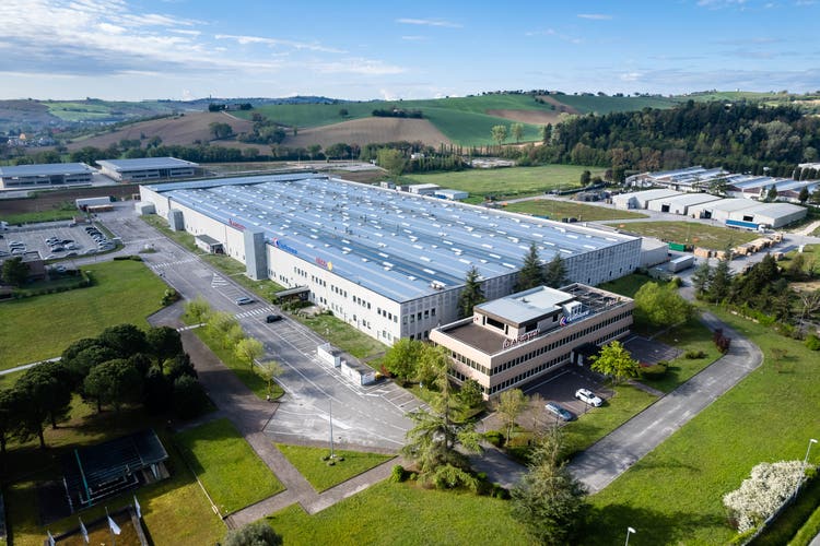 O compromisso da Ariston com a qualidade, a inovação e a sustentabilidade: produção interna