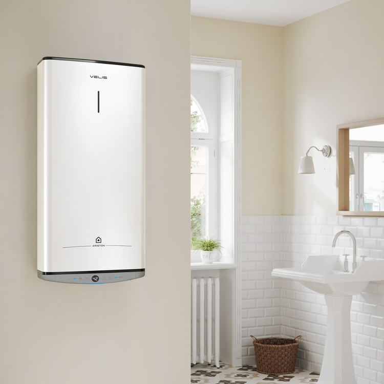 Boiler electric Ariston Velis Dune montat pe perete
