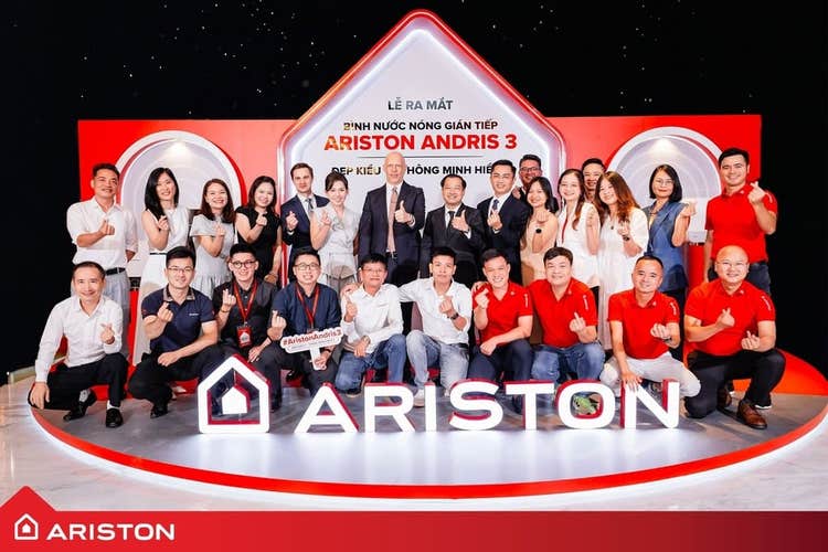 Sự kiện ra mắt máy nóng gián tiếp Ariston Andris 3