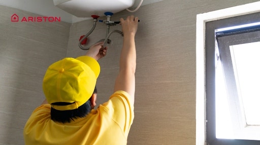 Lắp nóng lạnh hết bao nhiêu tiền